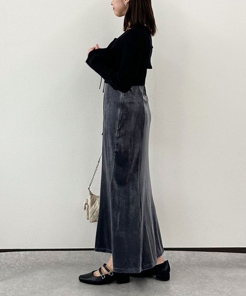 archives(アルシーヴ)の「ランダムリブニットカーデ×ベロアキャミワンピースSET(ワンピース・レディース・ブラック/ブルーグレー/ブラウン・MEDIUM)」の8枚目の写真