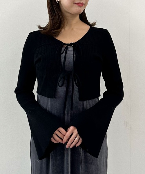 archives(アルシーヴ)の「ランダムリブニットカーデ×ベロアキャミワンピースSET(ワンピース・レディース・ブラック/ブルーグレー/ブラウン・MEDIUM)」の13枚目の写真