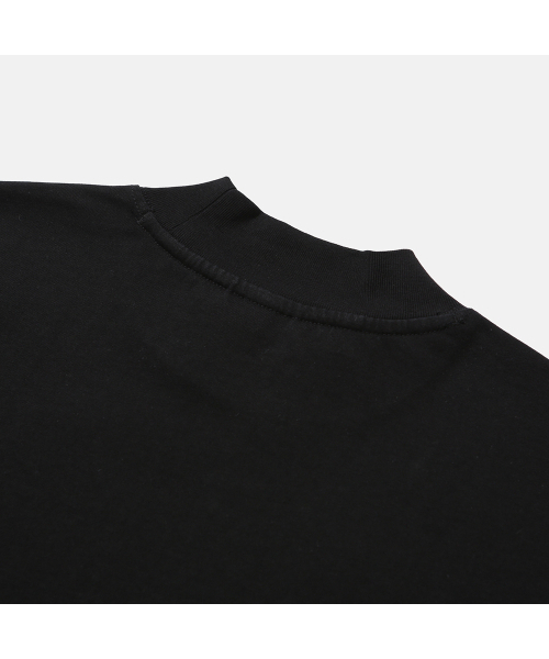 MOIF（モイフ）の「[AW25] BAGGY MOCKNECK L/S TEE / BLACK（Tシャツ/カットソー・メンズ・その他・1(S)/2(M)/3(L)）」の8枚目の写真
