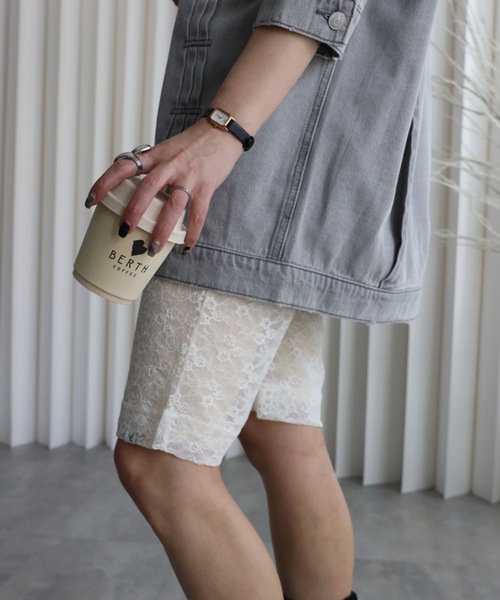 YENNA（イェンナ）の「【ルーズハーフレギンス/バイカーパンツ】レースバイカー/チュールバイカー（レギンス/スパッツ・レディース・ブラック系その他/アイボリー/ブラック/ブラウン系その他/ブラウン/ホワイト系その他・FREE）」の12枚目の写真