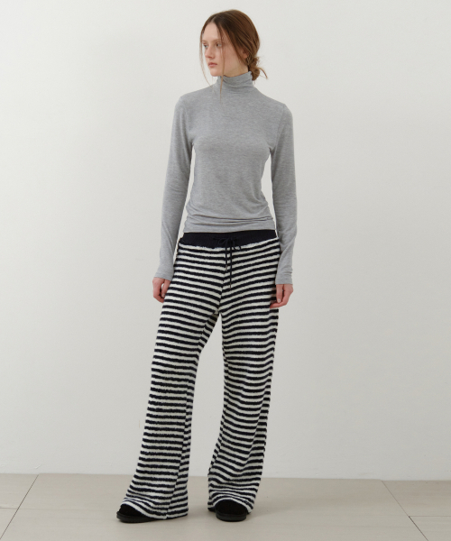 WEDNESDAYOASISFORWOMEN(ウェンズデー オアシス フォー ウーマン)の「ファージブークルストライプワイドパンツ_IVORY(W25-PT36)(スウェットパンツ・レディース・アイボリー・OS)」の2枚目の写真