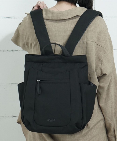 anello GRANDE(アネログランデ)の「"02"≪anello GRANDE≫IRIS/アイリス 10ポケット/12L リュック(バックパック/リュック・レディース・ライトグレー/ブラック・ONE SIZE)」の1枚目の写真