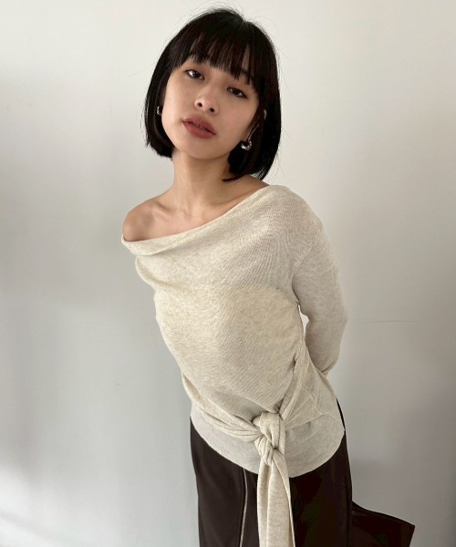 DRWCYS（ドロシーズ）の「ワンショルダーウエストリボントップス（Tシャツ/カットソー・レディース・アイボリー/ブラック・FREE）」の17枚目の写真