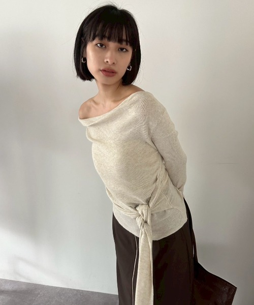 DRWCYS（ドロシーズ）の「ワンショルダーウエストリボントップス（Tシャツ/カットソー・レディース・アイボリー/ブラック・FREE）」の18枚目の写真