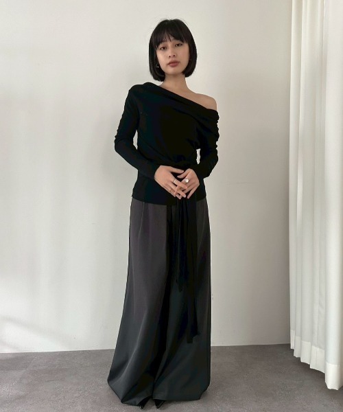 DRWCYS（ドロシーズ）の「ワンショルダーウエストリボントップス（Tシャツ/カットソー・レディース・アイボリー/ブラック・FREE）」の12枚目の写真