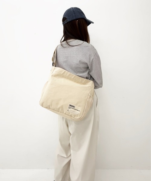 SALON de RUBAN(サロンドルヴァン)の「【SALON de RUBAN / サロン ド ルヴァン】 BROWN THEATRE PRODUCTS スペシャルセット 5点セット(ショルダーバッグ・レディース・その他1・FREE)」の5枚目の写真