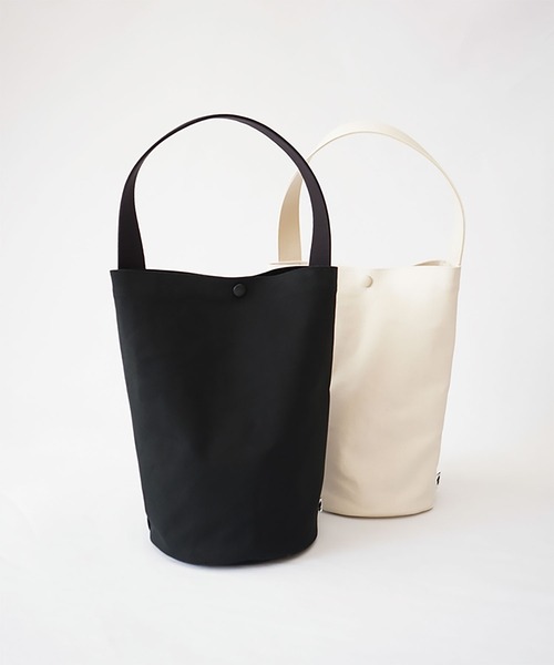 uil [aul]（アウル）の「Emmer ONE SHOULDER BAG（ハンドバッグ・レディース・Black/キナリ・FREE）」の7枚目の写真