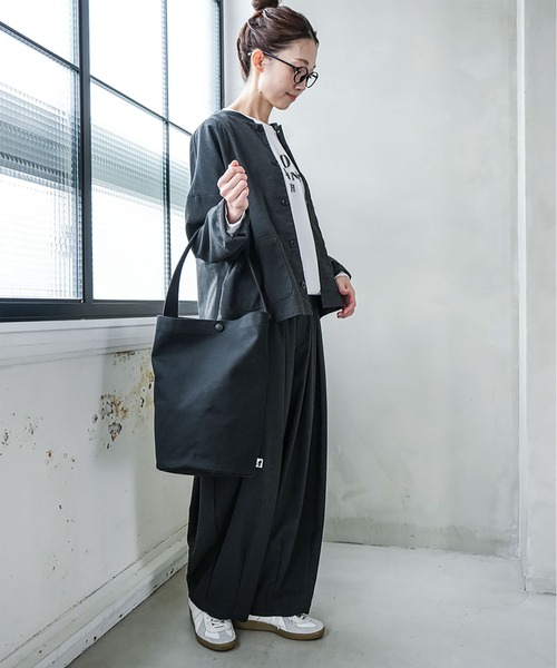 uil [aul]（アウル）の「Emmer ONE SHOULDER BAG（ハンドバッグ・レディース・Black/キナリ・FREE）」の5枚目の写真