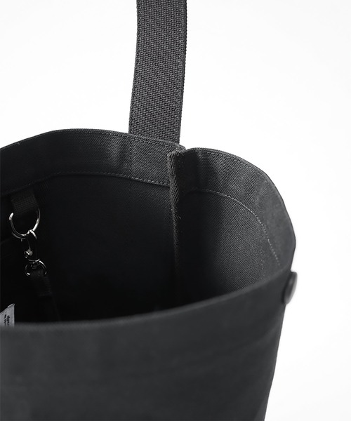 uil [aul]（アウル）の「Emmer ONE SHOULDER BAG（ハンドバッグ・レディース・Black/キナリ・FREE）」の11枚目の写真