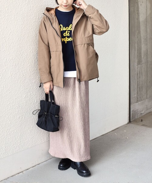 SHIPS Colors（シップス カラーズ）の「SHIPS Colors:ナイロン ギャザー ミニ トートバッグ◇（ショルダーバッグ・レディース・ブラック/ナチュラル/ブルー・ONE SIZE）」の7枚目の写真