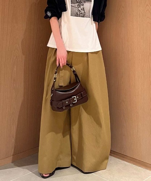 FRAY I.D(フレイアイディー)の「ワイドバレルレッグパンツ(その他パンツ・レディース・ブラック/ライトブルー/キャメル・0/1)」の3枚目の写真