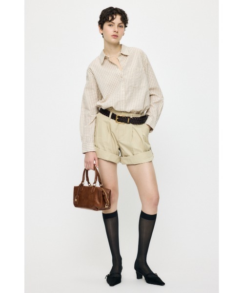 MOUSSY(マウジー)の「【26年SS新作】ROLL UP HEM CHINO ショートパンツ(その他パンツ・レディース・ネイビー/ライトベージュ・2/1)」の13枚目の写真
