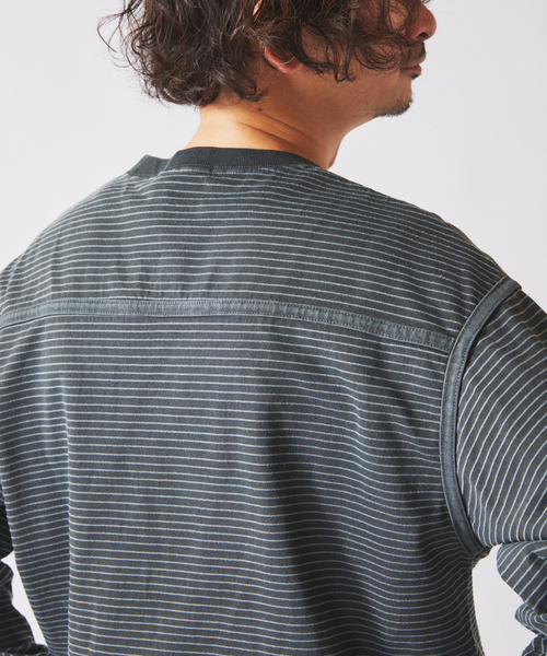 JOURNAL STANDARD relume（ジャーナルスタンダード　レリューム）の「アウトバインダー 天竺 ボーダー Tシャツ（Tシャツ/カットソー・メンズ・ブラック/ブルー系その他/レッド・MEDIUM/LARGE）」の13枚目の写真