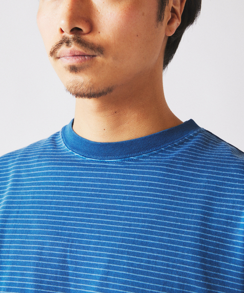 JOURNAL STANDARD relume（ジャーナルスタンダード　レリューム）の「アウトバインダー 天竺 ボーダー Tシャツ（Tシャツ/カットソー・メンズ・ブラック/ブルー系その他/レッド・MEDIUM/LARGE）」の20枚目の写真