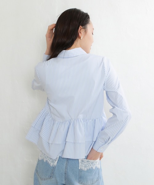 ASTORIA ODIER（アストリアオディール）の「ティアード裾フリルシャツ(ストライプ柄、無地)（シャツ/ブラウス・レディース・ホワイト/ホワイト×ブルー/サックスブルー・MEDIUM）」の7枚目の写真