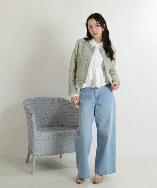 ASTORIA ODIER（アストリアオディール）の「ティアード裾フリルシャツ(ストライプ柄、無地)（シャツ/ブラウス・レディース・ホワイト/ホワイト×ブルー/サックスブルー・MEDIUM）」の11枚目の写真