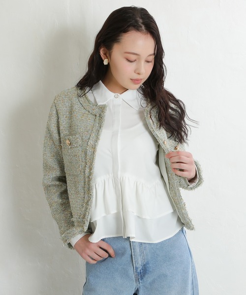 ASTORIA ODIER（アストリアオディール）の「ティアード裾フリルシャツ(ストライプ柄、無地)（シャツ/ブラウス・レディース・ホワイト/ホワイト×ブルー/サックスブルー・MEDIUM）」の10枚目の写真