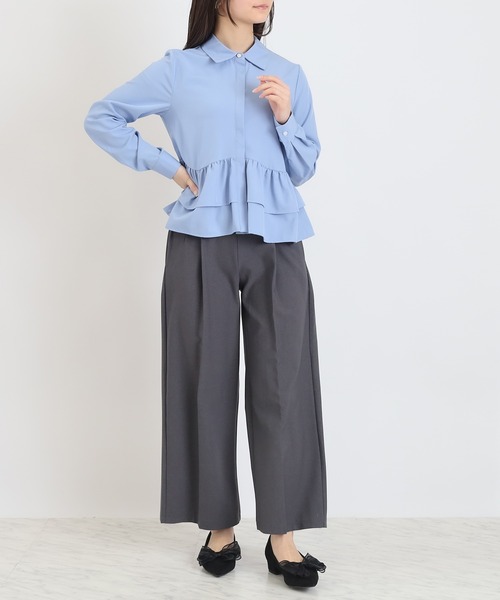 ASTORIA ODIER（アストリアオディール）の「ティアード裾フリルシャツ(ストライプ柄、無地)（シャツ/ブラウス・レディース・ホワイト/ホワイト×ブルー/サックスブルー・MEDIUM）」の21枚目の写真