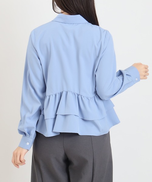 ASTORIA ODIER（アストリアオディール）の「ティアード裾フリルシャツ(ストライプ柄、無地)（シャツ/ブラウス・レディース・ホワイト/ホワイト×ブルー/サックスブルー・MEDIUM）」の19枚目の写真