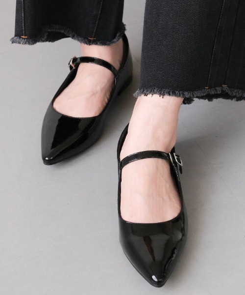 aquagarage(アクアガレージ)の「メリージェーンローヒールパンプス(パンプス・レディース・ブラック系その他/ブラック系その他2・23.0cm/23.5cm/24.0cm/24.5cm/25.0cm)」の3枚目の写真