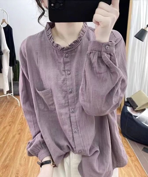 Flugge(フラッジー)の「フリルネックカジュアルシャツ(シャツ/ブラウス・レディース・ブラウン/パープル・LARGE/MEDIUM)」の1枚目の写真