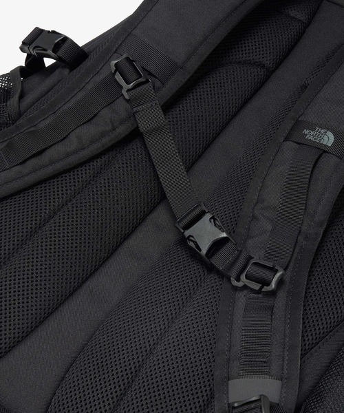 THE NORTH FACE(ザノースフェイス)の「THE NORTH FACE/ザ・ノース・フェイス バックパック LEAP 30 NM62610(バックパック/リュック・メンズ・ブラック/ホワイト・FREE)」の9枚目の写真