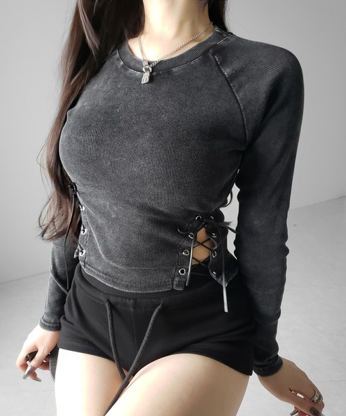 me+em select(ミームセレクト)の「【 2color 】ヴィンテージサイドレースアップカットアウトショートロンT / vintage side lace up cutout short long sleeve T-shirts(Tシャツ/カットソー・レディース・ブラック/ライトグレー・FREE)」の5枚目の写真