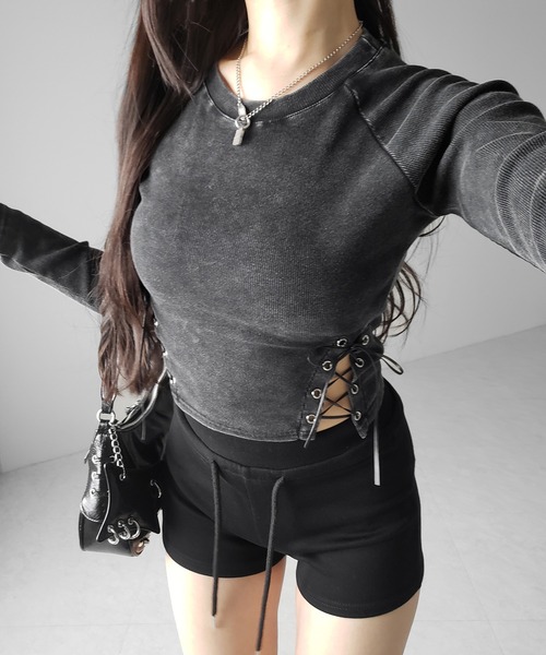 me+em select(ミームセレクト)の「【 2color 】ヴィンテージサイドレースアップカットアウトショートロンT / vintage side lace up cutout short long sleeve T-shirts(Tシャツ/カットソー・レディース・ブラック/ライトグレー・FREE)」の9枚目の写真