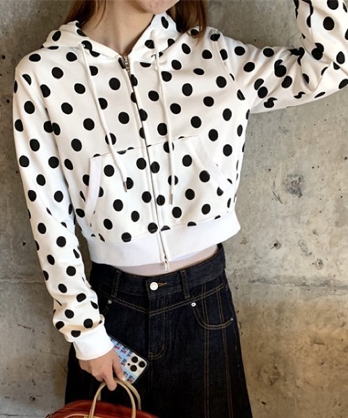 SHEENA(シーナ)の「ドットダブルジップショート丈パーカー(パーカー・レディース・ホワイト・M)」の14枚目の写真