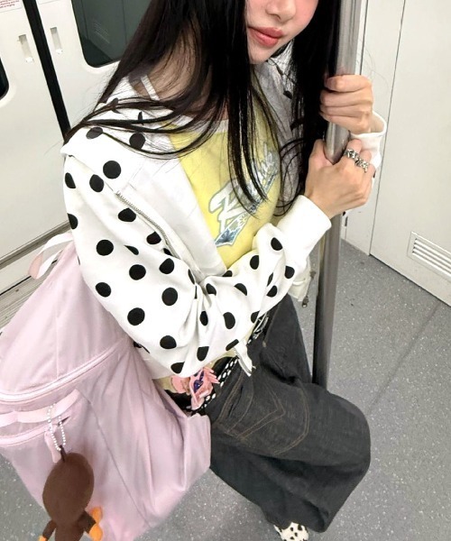 SHEENA(シーナ)の「ドットダブルジップショート丈パーカー(パーカー・レディース・ホワイト・M)」の7枚目の写真