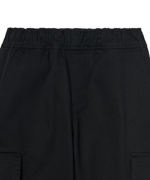 MUSINSA STANDARD KIDS（ムシンサスタンダードキッズ）の「コットンバンディングカーゴジョガーパンツ[ブラック]（スウェットパンツ・レディース・その他・100/110/120/130/140/150）」の4枚目の写真