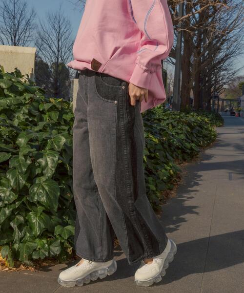 AULA AILA（アウラアイラ）の「AULA AILA/アウラアイラ/別注コクーンシルエットデニムパンツ（デニムパンツ・レディース・ブラック/ブルー・1/0）」の15枚目の写真