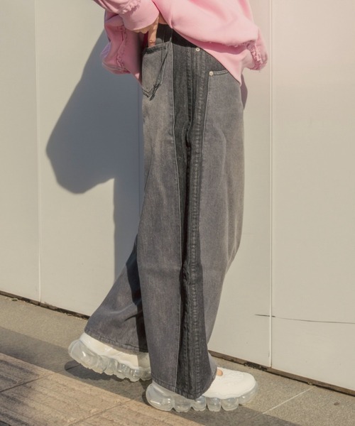 AULA AILA（アウラアイラ）の「AULA AILA/アウラアイラ/別注コクーンシルエットデニムパンツ（デニムパンツ・レディース・ブラック/ブルー・1/0）」の6枚目の写真