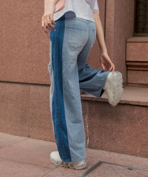 AULA AILA（アウラアイラ）の「AULA AILA/アウラアイラ/別注コクーンシルエットデニムパンツ（デニムパンツ・レディース・ブラック/ブルー・1/0）」の11枚目の写真