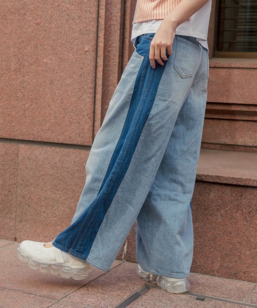 AULA AILA（アウラアイラ）の「AULA AILA/アウラアイラ/別注コクーンシルエットデニムパンツ（デニムパンツ・レディース・ブラック/ブルー・1/0）」の12枚目の写真