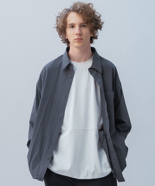 +phenix(プラスフェニックス)の「+phenix(プラスフェニックス) AIRFLOW COACH SHIRT JACKET / エアフロー コーチ シャツジャケット(シャツ/ブラウス・メンズ・ブラック/ホワイト/チャコール・XL/L/M)」の13枚目の写真