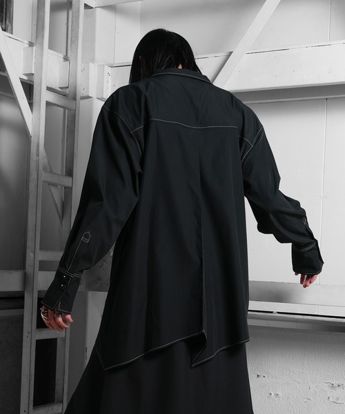 Ruze(ルゼ)の「Asymmetry white stitch pullover shirt /アシンメトリー ホワイトステッチ プルオーバー シャツ(シャツ/ブラウス・メンズ・ブラック・FREE)」の18枚目の写真