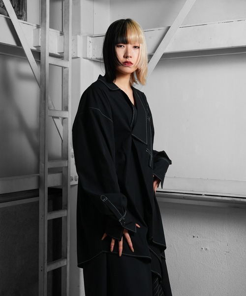 Ruze(ルゼ)の「Asymmetry white stitch pullover shirt /アシンメトリー ホワイトステッチ プルオーバー シャツ(シャツ/ブラウス・メンズ・ブラック・FREE)」の12枚目の写真
