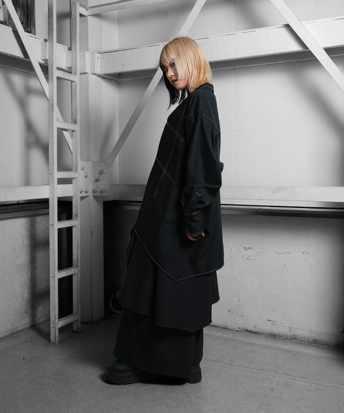 Ruze(ルゼ)の「Asymmetry white stitch pullover shirt /アシンメトリー ホワイトステッチ プルオーバー シャツ(シャツ/ブラウス・メンズ・ブラック・FREE)」の7枚目の写真