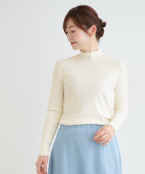 LAURA ASHLEY(ローラアシュレイ)の「【定番人気!5colors/洗える】メロウエラスティックタートル(Tシャツ/カットソー・レディース・イエロー系その他/サックスブルー/アイボリー/ネイビー/ピンク・40/38)」の2枚目の写真