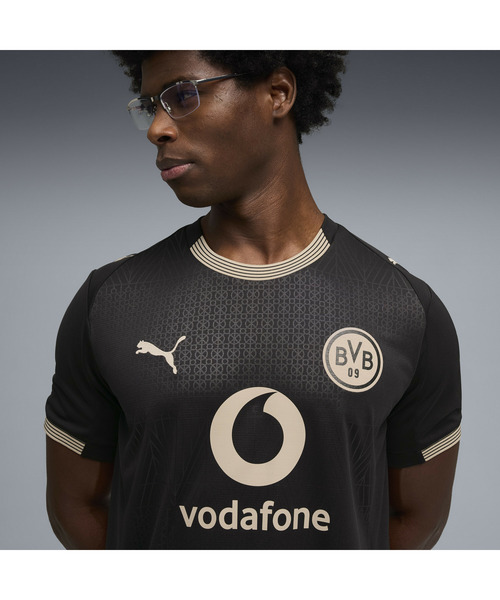 PUMA(プーマ)の「PUMA プーマ メンズ ドルトムント スペシャル エディション レプリカ 半袖(Tシャツ/カットソー・メンズ・ブラック/ブラック系その他・X-SMALL/SMALL/LARGE/MEDIUM/X-LARGE)」の11枚目の写真