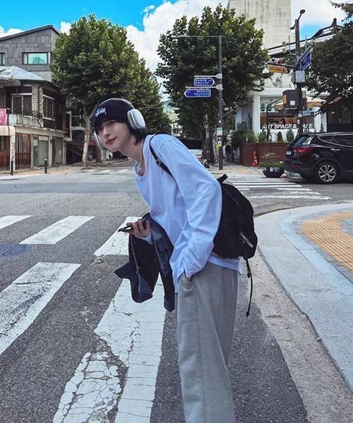 NOWLE（ノウル）の「【NOWLE】ルーズシルエット クルーネック ロングスリーブTシャツ / 無地 ロンT（Tシャツ/カットソー・メンズ・ホワイト/ブラック・SMALL/MEDIUM/LARGE/X-LARGE）」の12枚目の写真