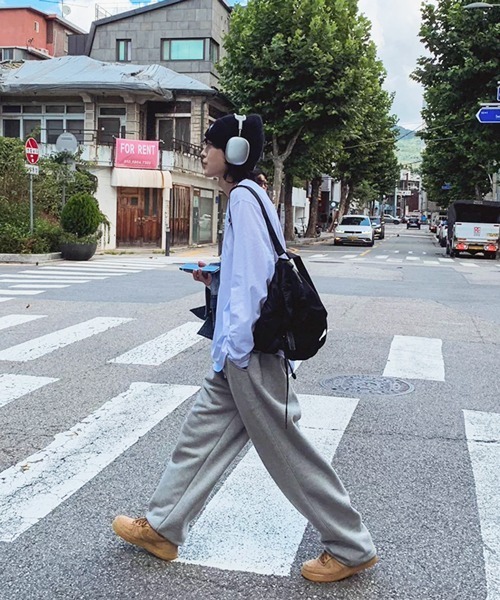 NOWLE（ノウル）の「【NOWLE】ルーズシルエット クルーネック ロングスリーブTシャツ / 無地 ロンT（Tシャツ/カットソー・メンズ・ホワイト/ブラック・SMALL/MEDIUM/LARGE/X-LARGE）」の14枚目の写真
