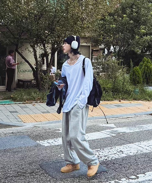 NOWLE（ノウル）の「【NOWLE】ルーズシルエット クルーネック ロングスリーブTシャツ / 無地 ロンT（Tシャツ/カットソー・メンズ・ホワイト/ブラック・SMALL/MEDIUM/LARGE/X-LARGE）」の16枚目の写真