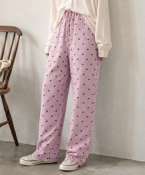 boemy(ボエミー)の「ミニハートコットン ルームウェアパンツ(スウェットパンツ・レディース・ピンク/パープル/クリーム/ブルー・L/M/XL)」の3枚目の写真