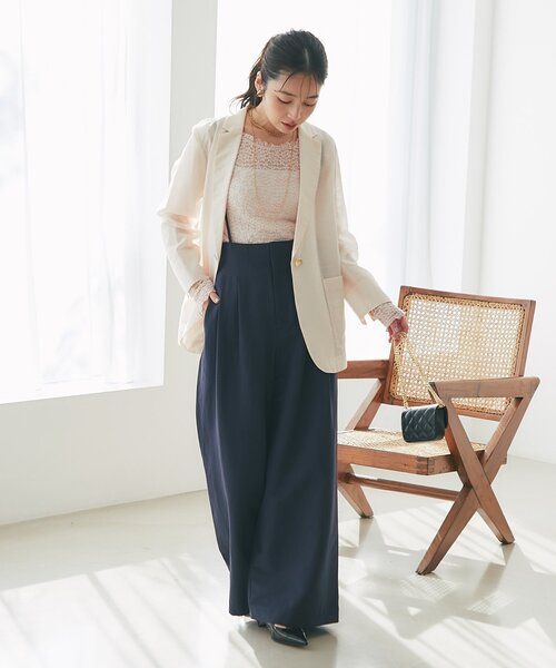 La boutique BonBon（ラブティックボンボン）の「【愛されカジュアル】ストラップ付バギーパンツ（その他パンツ・レディース・ネイビー/ライトベージュ・38/36）」の11枚目の写真