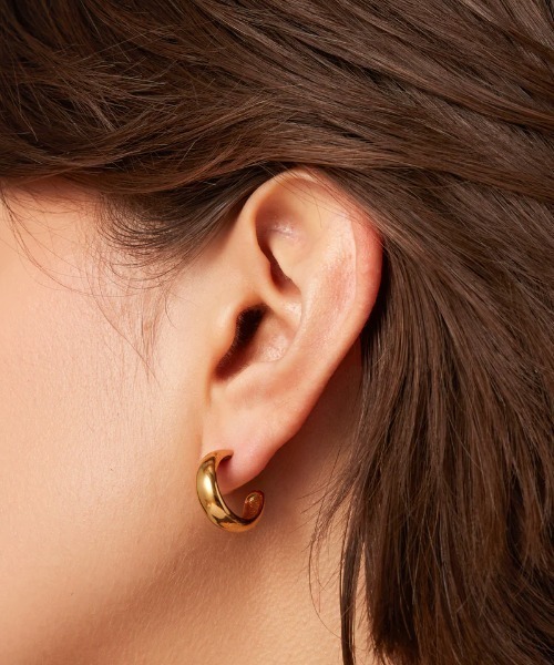 JENNYBIRD(ジェニーバード)の「【JENNY BIRD/ジェニーバード】スモールフープ ピアス Staple Hoops - Small(ピアス(両耳用)・レディース・シルバー/ゴールド・FREE)」の16枚目の写真
