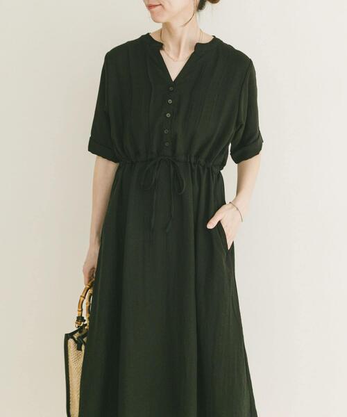 ITEMS URBANRESEARCH(アイテムズ アーバンリサーチ)の「ウエストマーク半袖ワンピース(ワンピース・レディース・ブラック/ブラウン/オレンジ・FREE)」の4枚目の写真