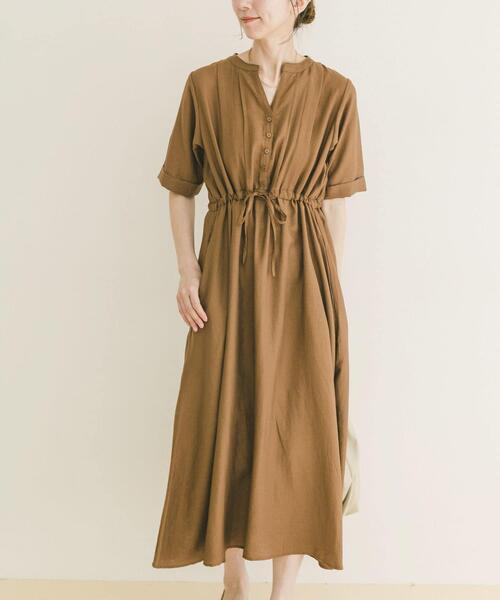 ITEMS URBANRESEARCH(アイテムズ アーバンリサーチ)の「ウエストマーク半袖ワンピース(ワンピース・レディース・ブラック/ブラウン/オレンジ・FREE)」の10枚目の写真