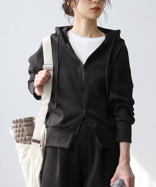 antiqua(アンティカ)の「ジップアップ 長袖 パーカー(パーカー・レディース・ホワイト/ブラック/杢グレー・SHORT/MEDIUM)」の7枚目の写真